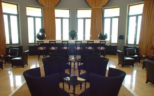 фотка зала Бары Lili на 1 мест Краснодара