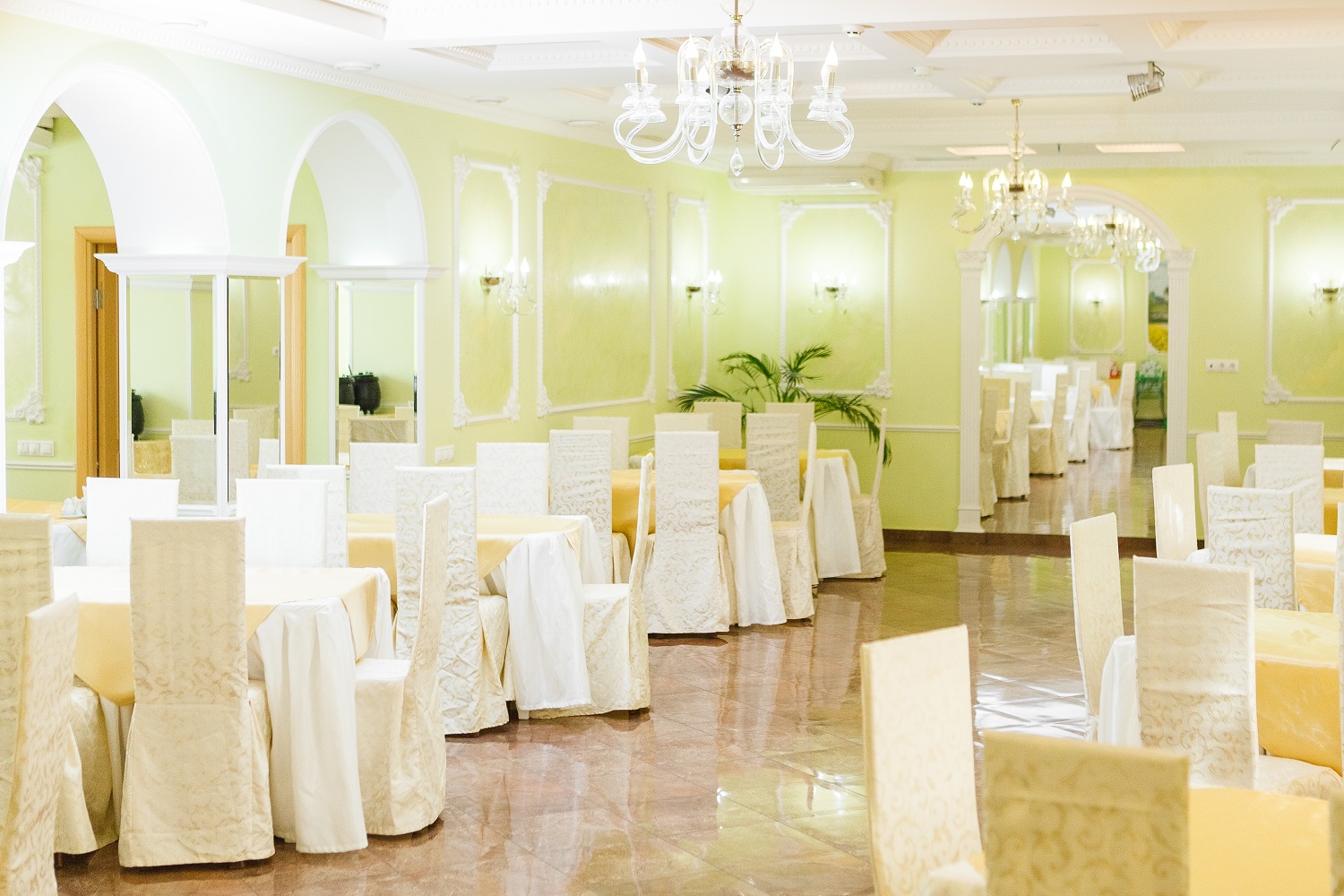 фотография зала Рестораны Банкетный зал «Кипарис» на 130 номеров Краснодара