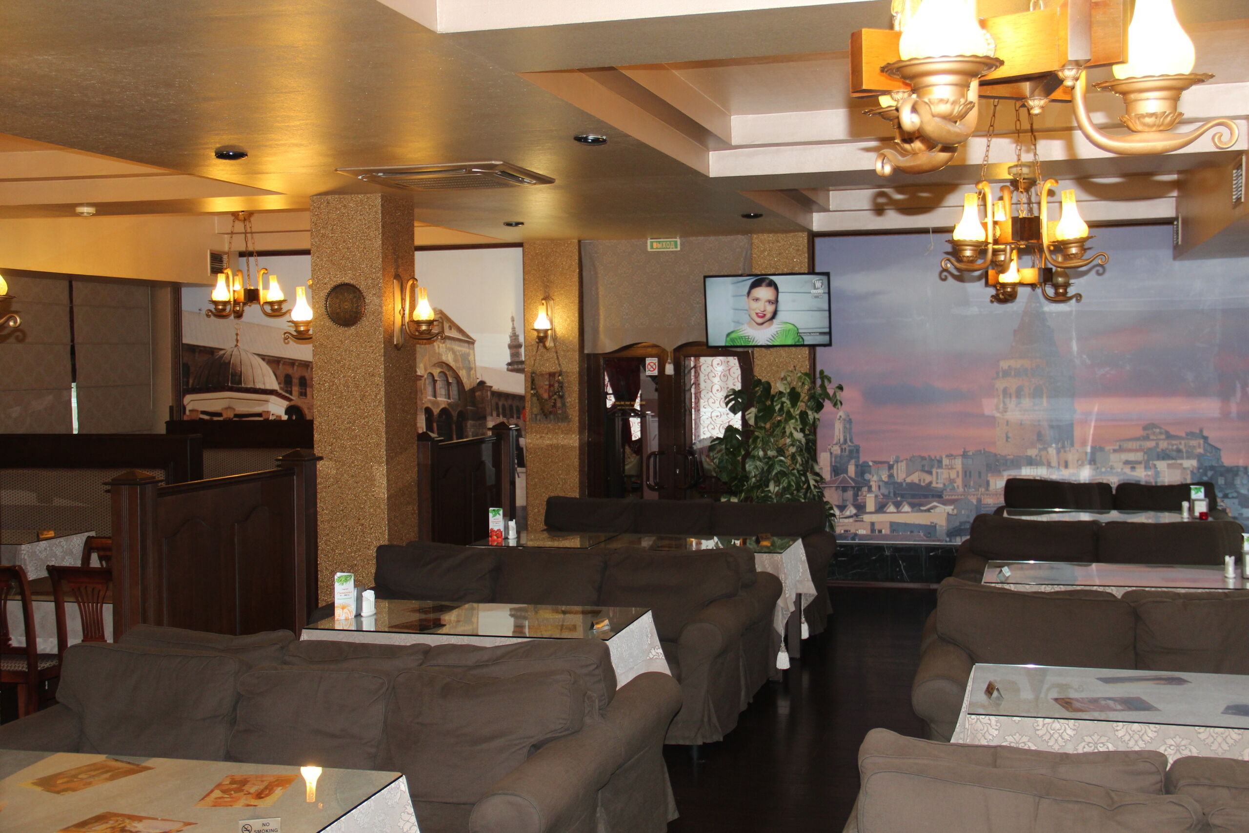 фотка интерьера Кафе Дамаск на 3 мест Краснодара