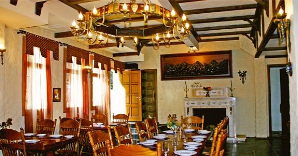 фотография оформления Рестораны Добрый Мерлин на 60 посадочных мест  номеров Краснодара